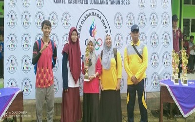 MTS Nurus Sholah Juara 1 Tenis Meja Porseni Kabupaten